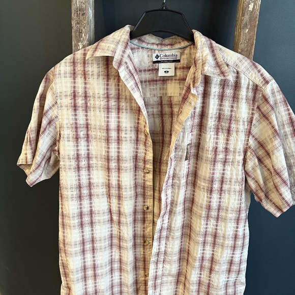 Columbia Button up - Picture 1 of 2